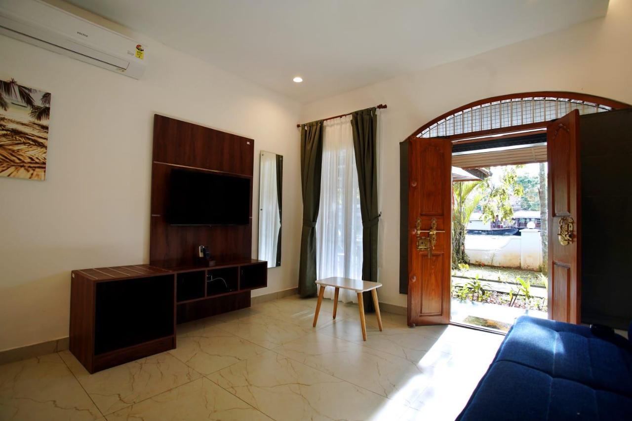 Bamboo Lagoon Backwater Front Resort Alappuzha 외부 사진